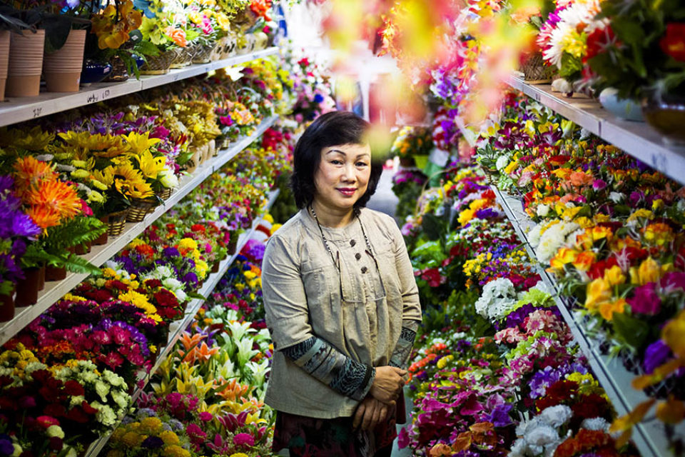 Montreal photographer shot of a flower seller for an editorial publication