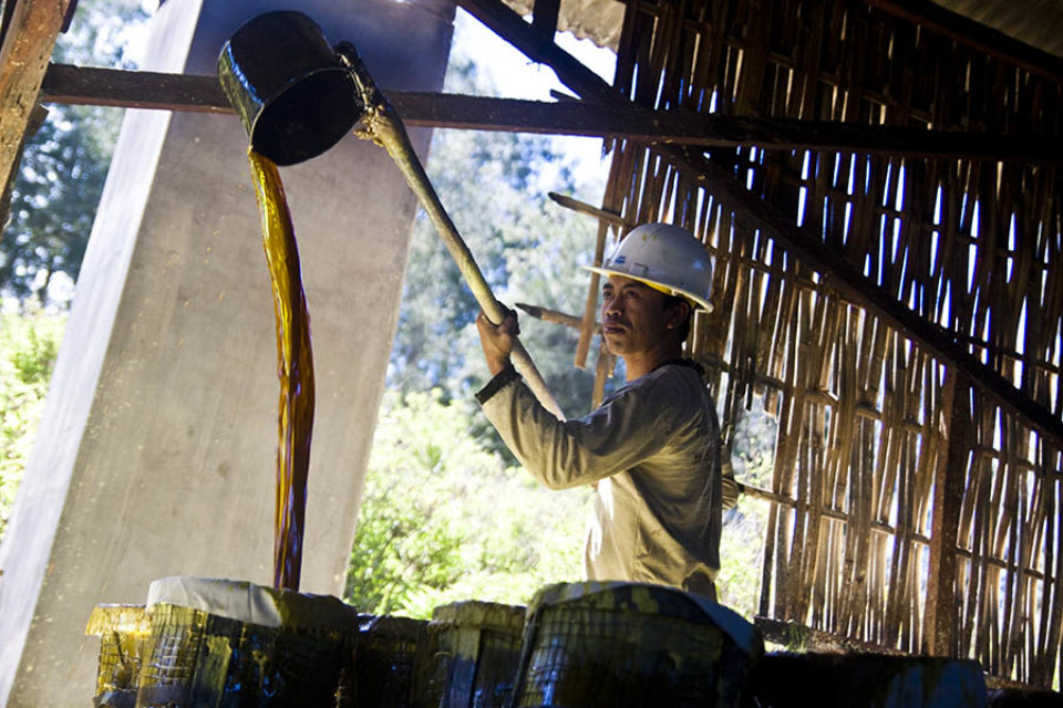 Molten sulphur being processed
