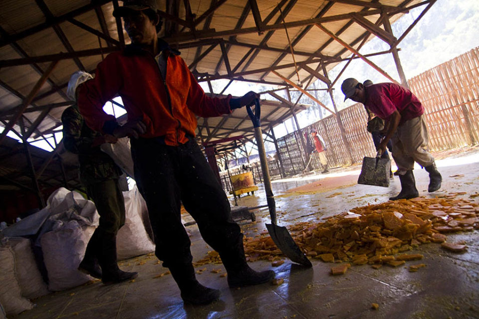 Processed sulphur broken up for transporting