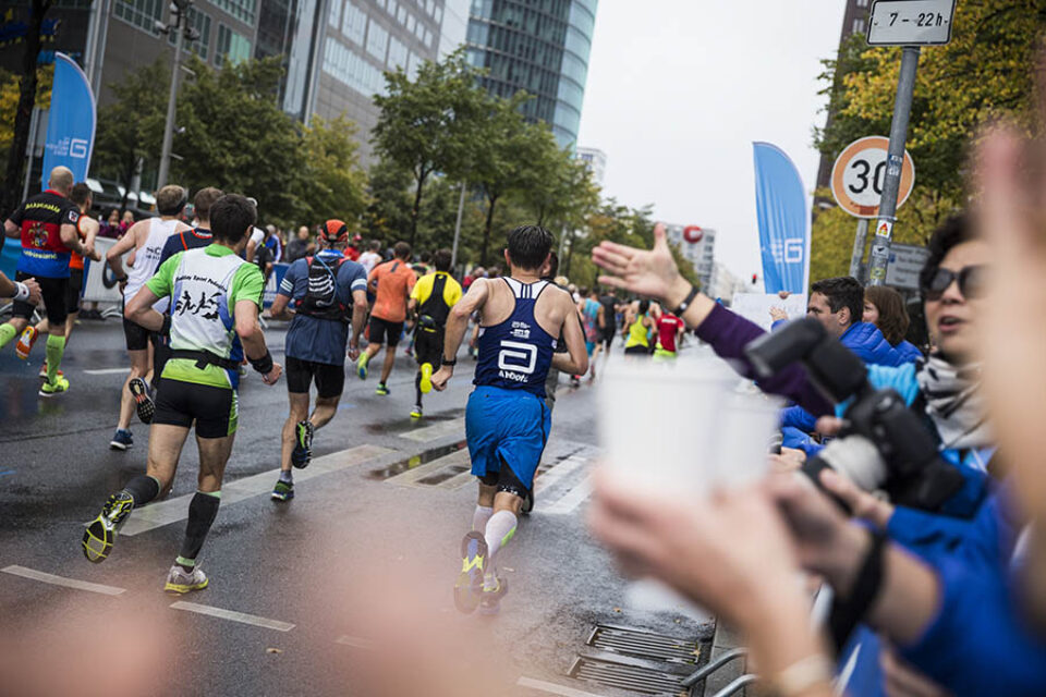 Photographer Montreal - Abbott sponsored marathon runner during marathon