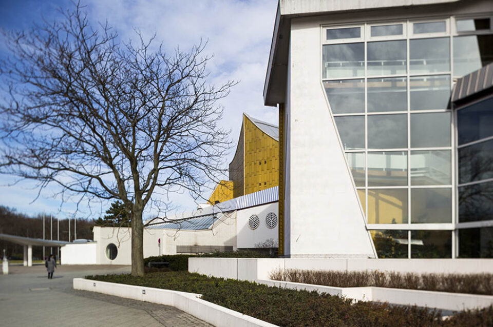 Detail of Berliner Philharmonie street side