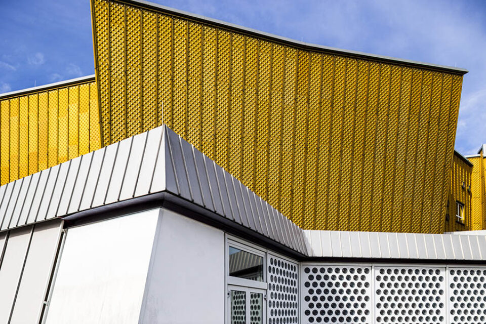 Berliner Philharmonie white and gold facade