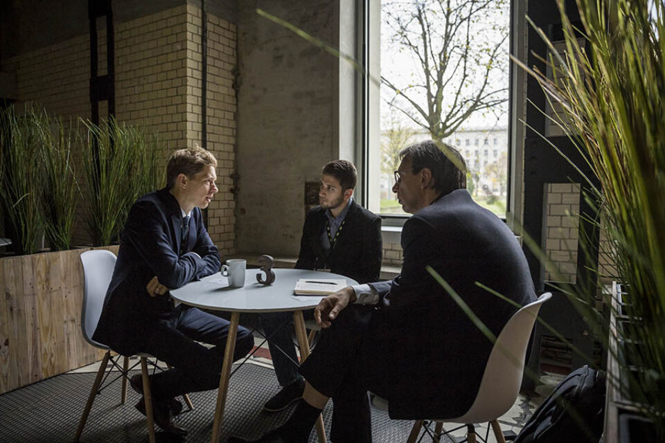Eventgoers talking business