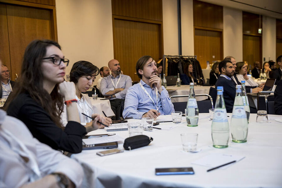 Eventgoers focus on presentation
