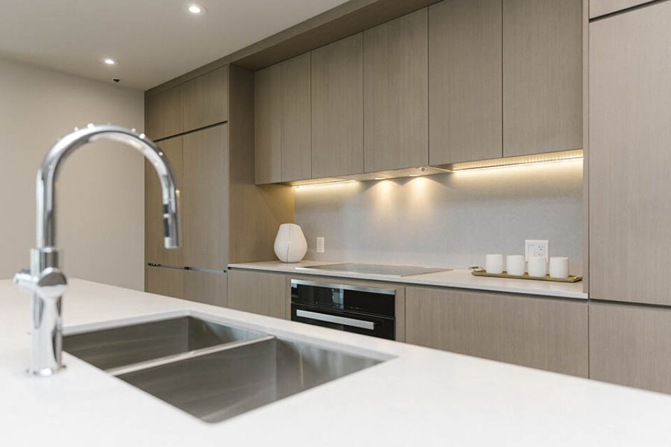 Model condo kitchen in Montreal