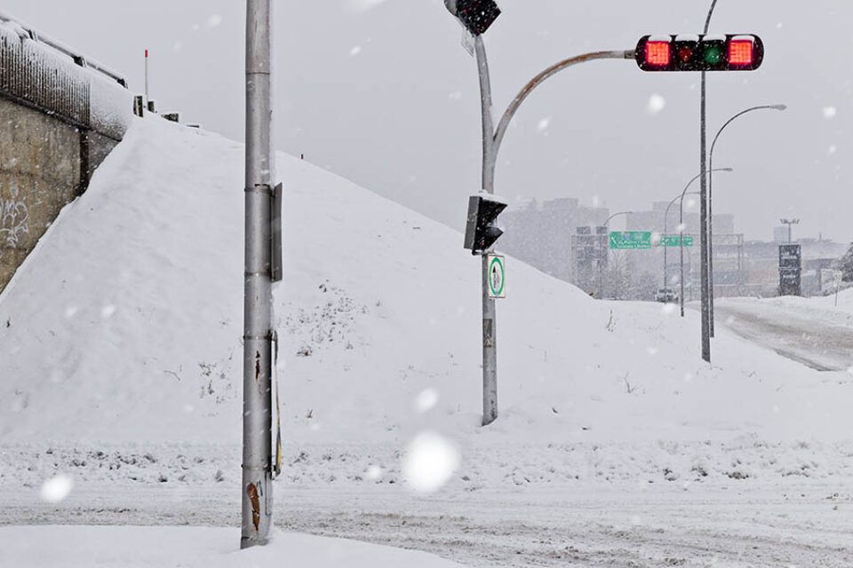 Snowfall and traffic lights