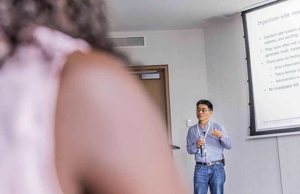 Speaker gives Montreal event presentation