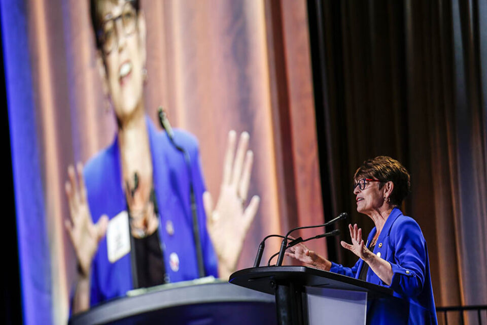 Dr Patti Hill presents at LCIC 2022 in Montreal