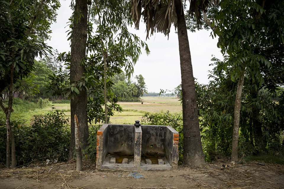 Roadside toilet, Bangladesh
