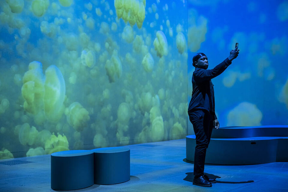 Oasis Immersion visitor at a Montreal event