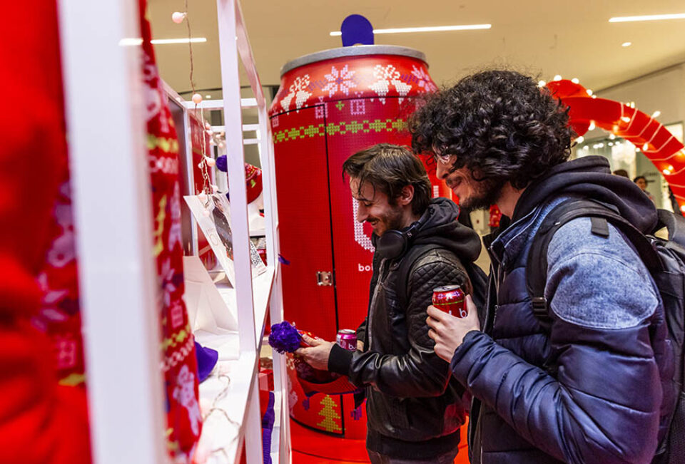 Corporate event visitors looking at merchandise in Montreal