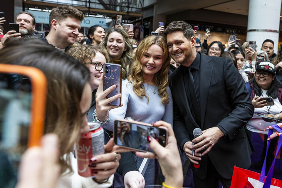 Michael Bublé takes fan selfie at Toronto event