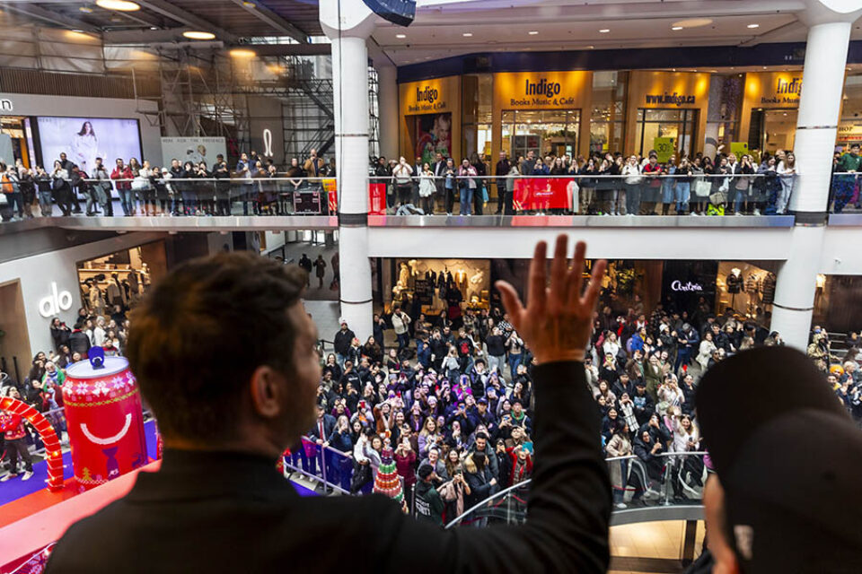 Michael Bublé waving to fans in Toronto