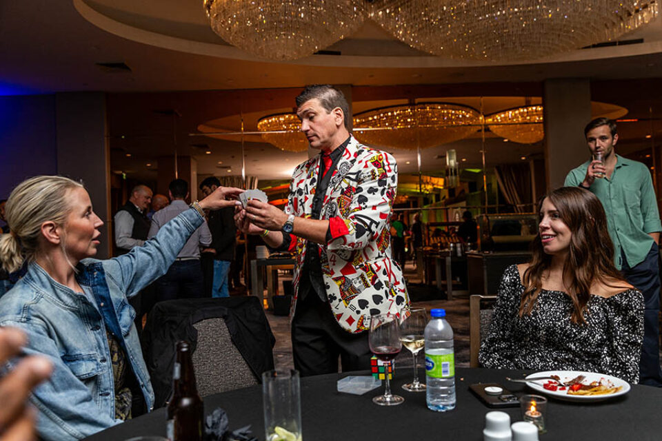 Magician at a corporate event in Montreal
