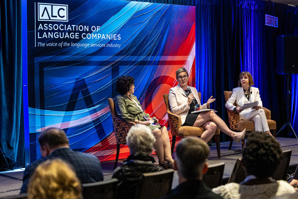 Panel discussion - Montreal corporate event photographer
