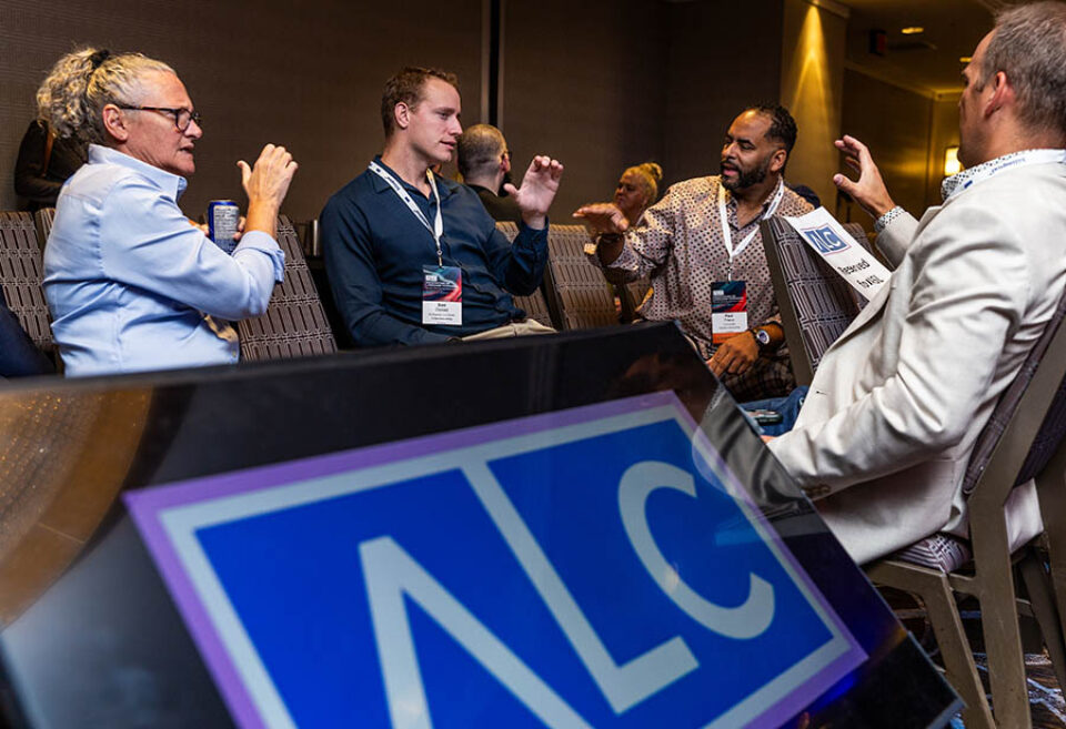 Using sign language at a corporate event in Montreal