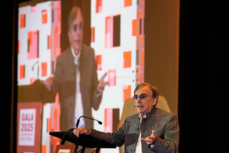 Daniel Lamarre giving a presentation, Montreal conference photography