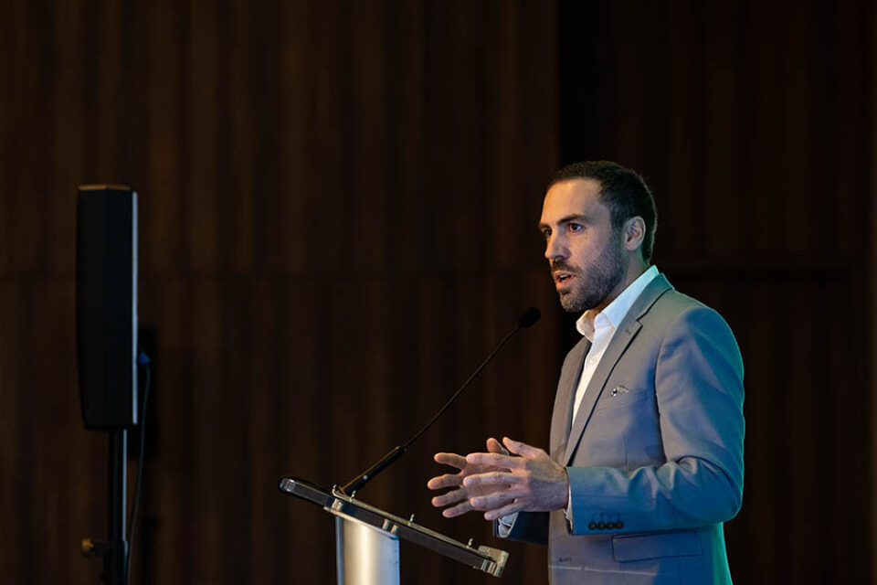 Montreal business event photography closing remarks