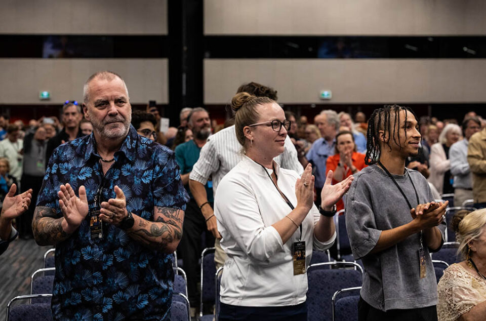 Applause from the audience, Montreal corporate event photography