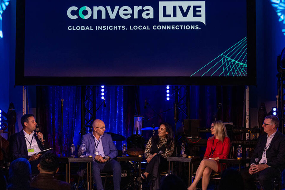 Corporate event photographer Montreal - panel discussion