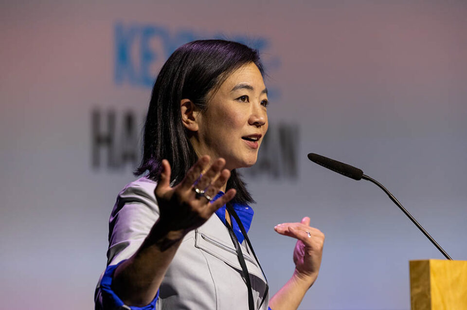 Montreal summit photographer shot of Hahrie Han, event keynote speaker