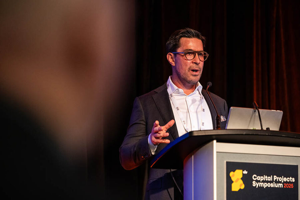 Speaker at business event, Montreal conference photography