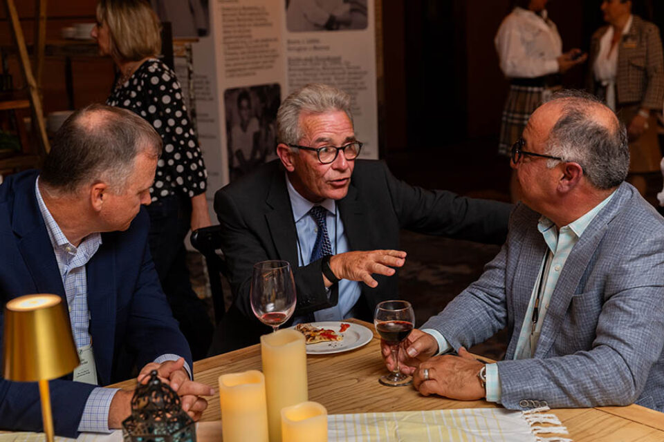 Networking dinner, Laval event photography