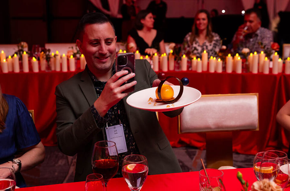 Man photographs his desert, Laval event photography